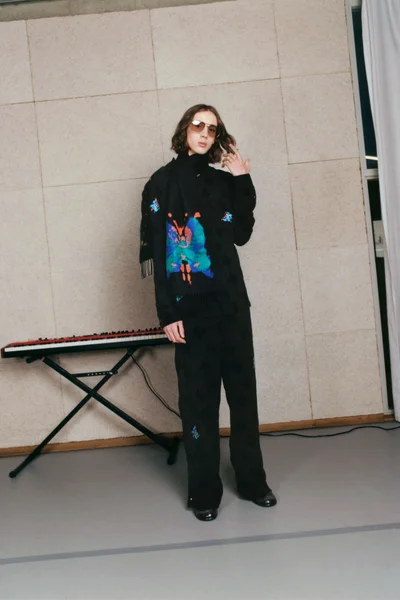 Look 4
